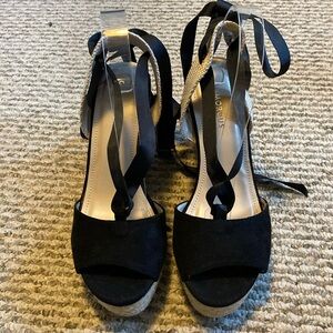 Glamorous women’s espadrille wedge heeled sandals with lace up ribbons size 9